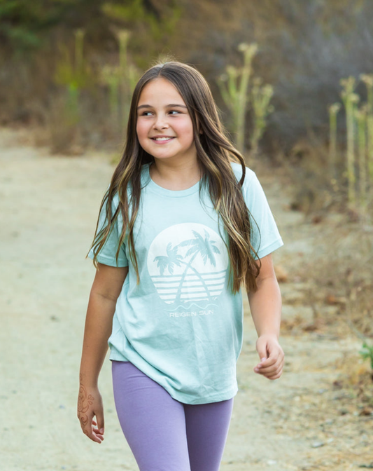 KIDS SUNSET PALMS TEE- BLUE DUST // CREAM